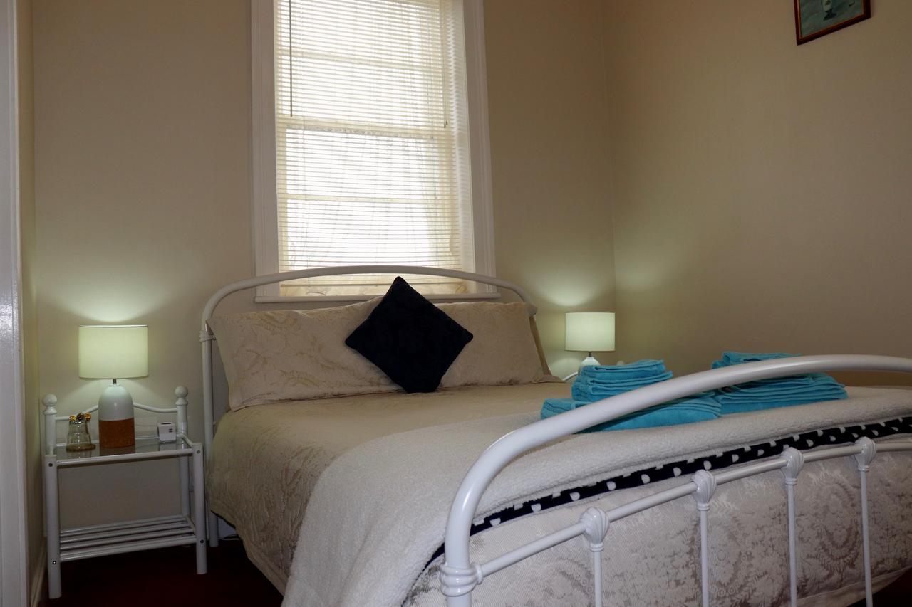 Blue Bell Inn Sorell Экстерьер фото